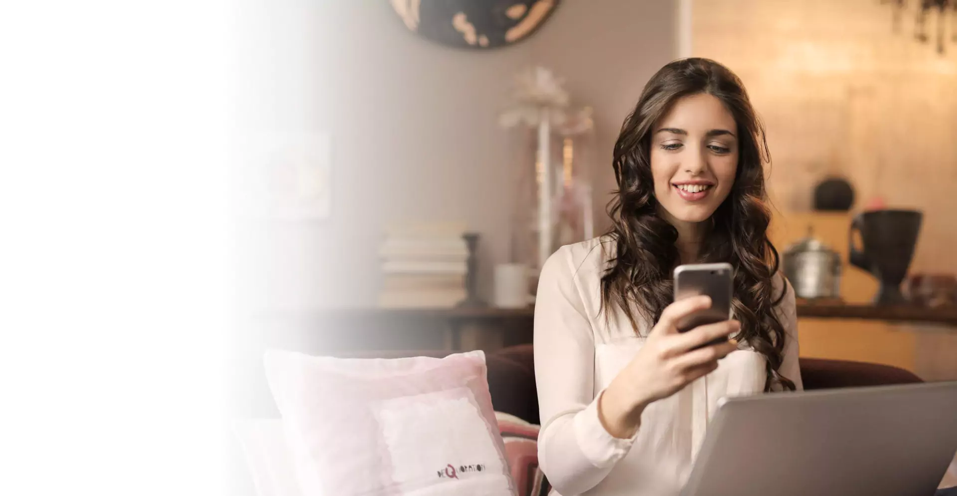 A shopper enjoying an easier, more inclusive online shopping experience with Robosize